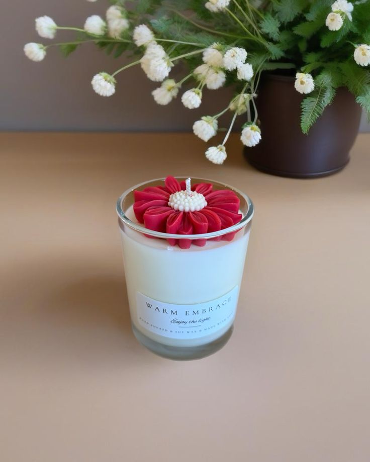 daisy flower candle, available in 4 oz, 6 oz, and 10 oz sizes #candles #candlesofinstagram #handmadecrafts #daisycandles #etsyfinds #soycandles